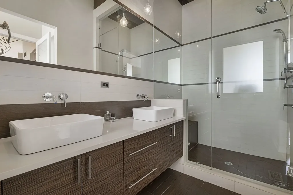 2408 West Rice Street Chicago IL 60622