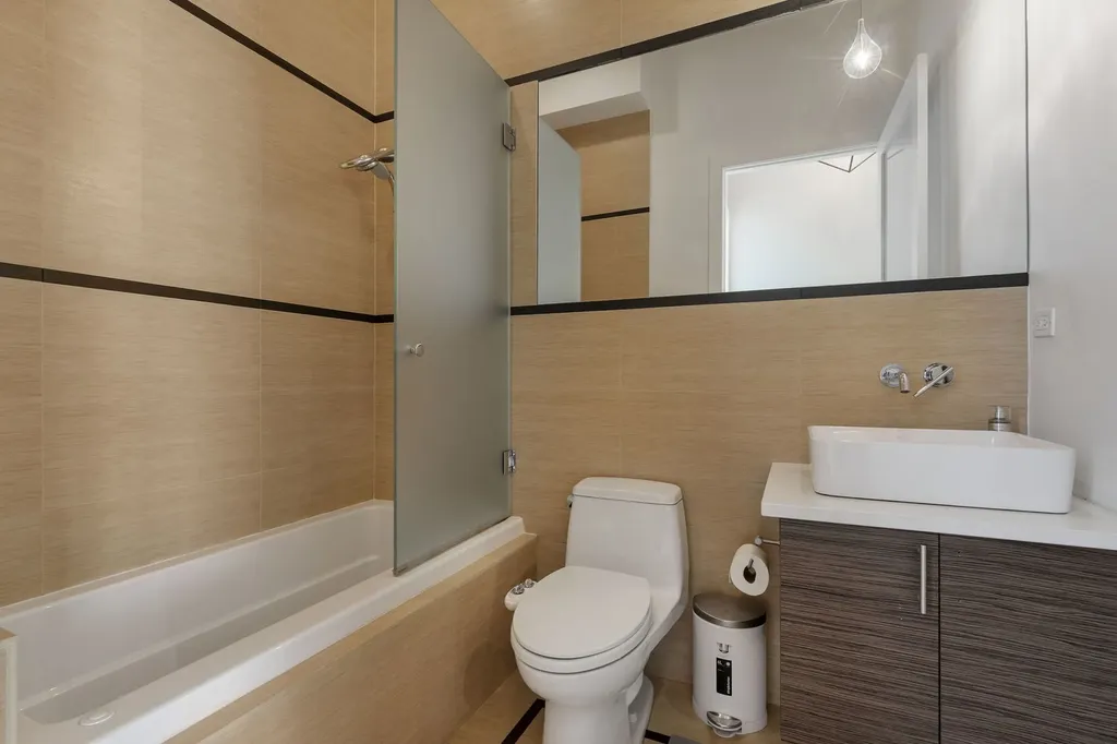 2408 West Rice Street Chicago IL 60622