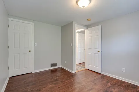 1809 Galilee Avenue Zion IL 60099