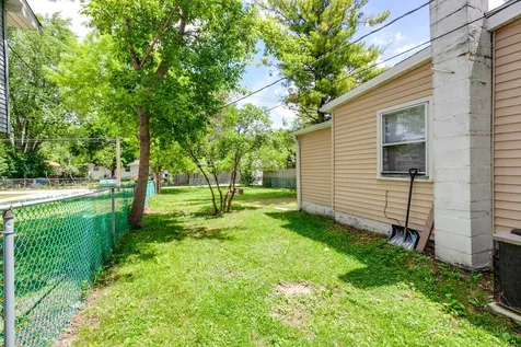 1809 Galilee Avenue Zion IL 60099