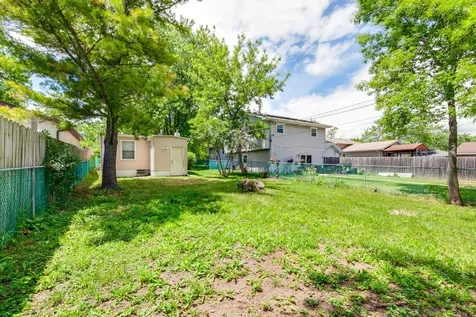 1809 Galilee Avenue Zion IL 60099