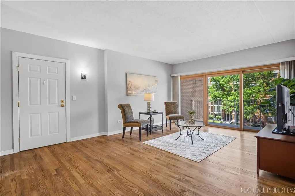 2240 South Grace Street Lombard IL 60148
