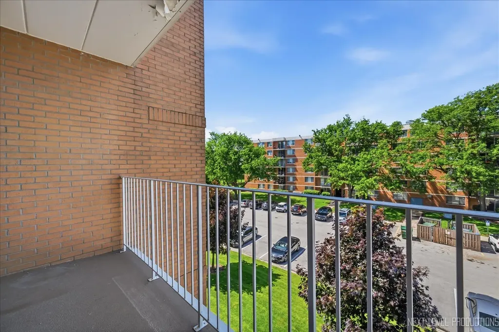 2240 South Grace Street Lombard IL 60148