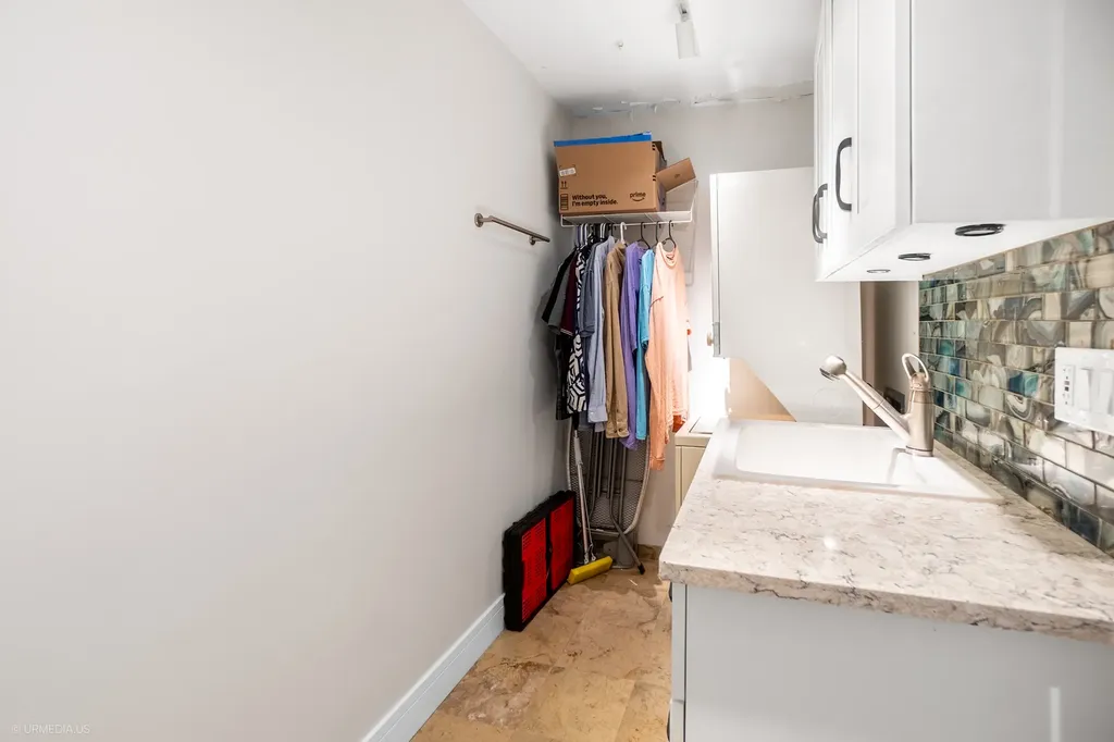 110 East Delaware Place Chicago IL 60611