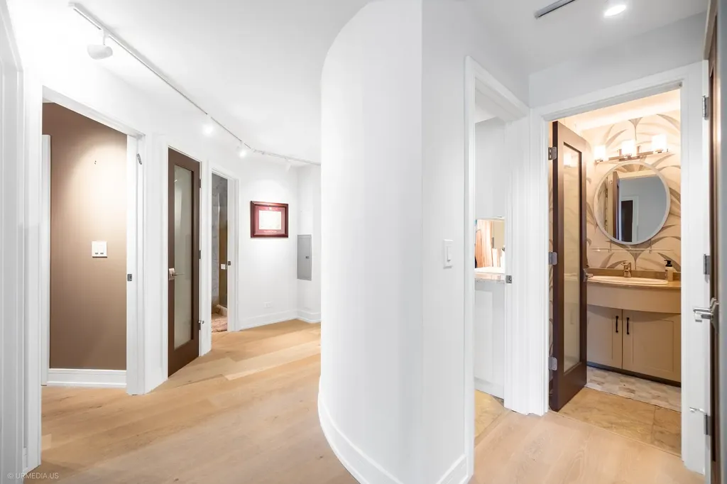110 East Delaware Place Chicago IL 60611