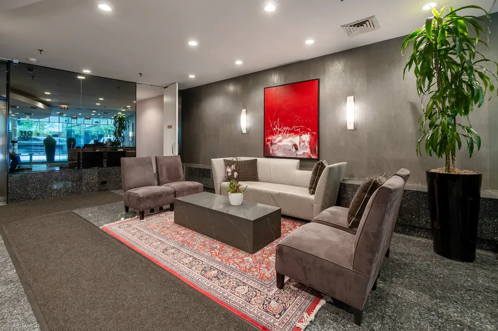 110 East Delaware Place Chicago IL 60611