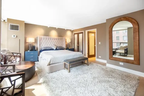 110 East Delaware Place Chicago IL 60611