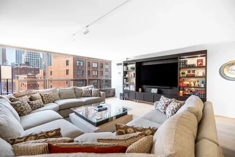 110 East Delaware Place Chicago IL 60611