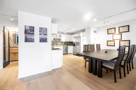 110 East Delaware Place Chicago IL 60611