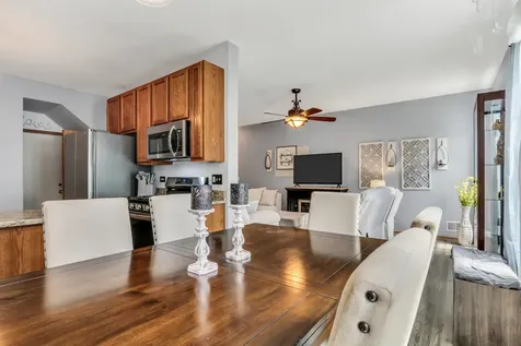 2636 Evergreen Circle Mchenry IL 60050
