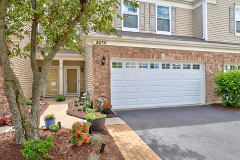 2636 Evergreen Circle Mchenry IL 60050