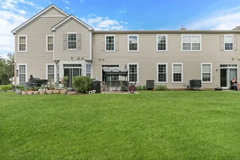 2636 Evergreen Circle Mchenry IL 60050