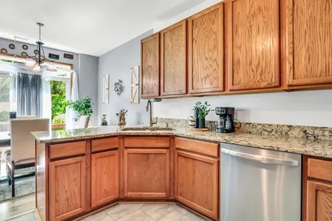 2636 Evergreen Circle Mchenry IL 60050