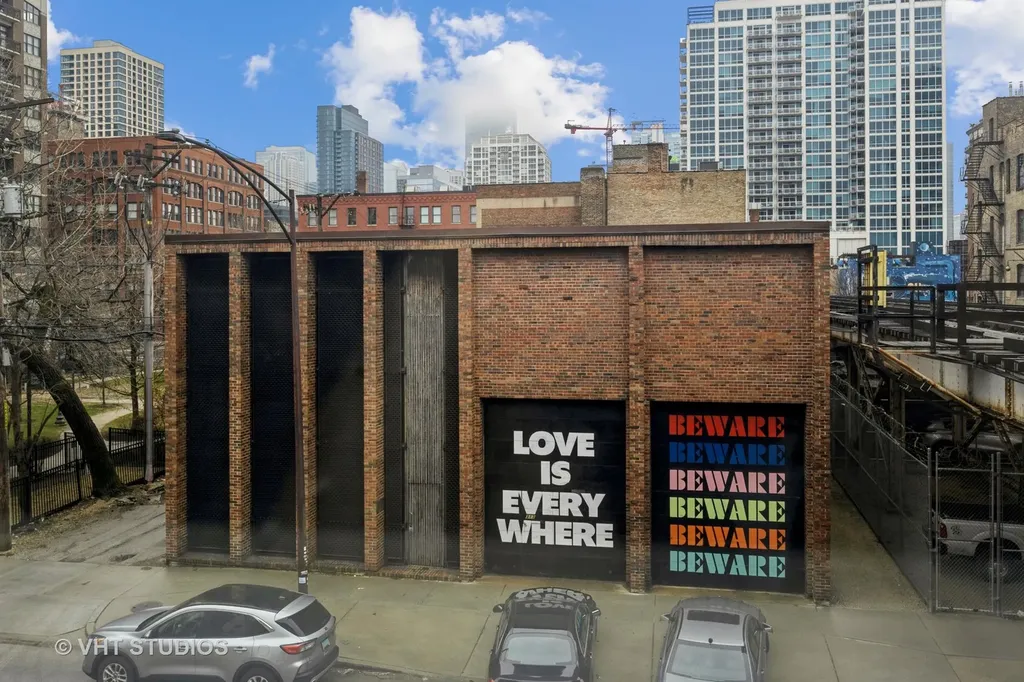 313 West Chestnut Street Chicago IL 60610