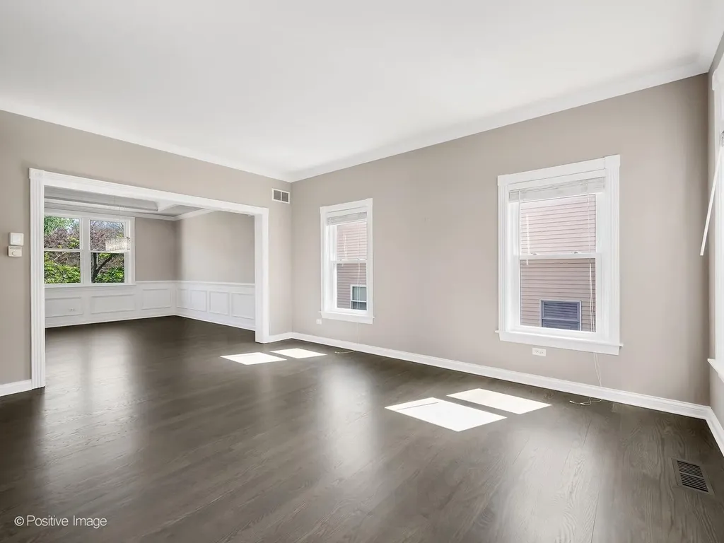 832 Bemis Road Glen Ellyn IL 60137