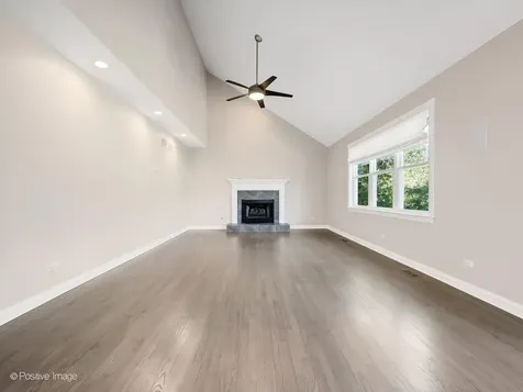 832 Bemis Road Glen Ellyn IL 60137