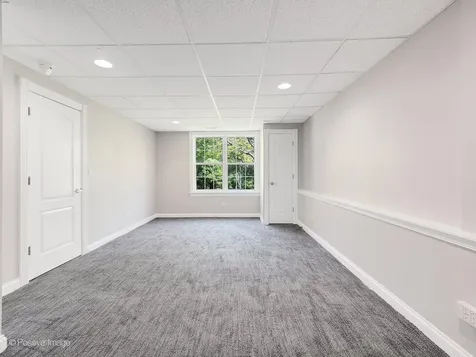 832 Bemis Road Glen Ellyn IL 60137