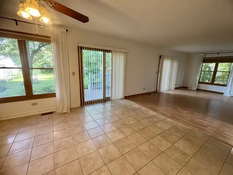 5710 Coronado Vista Crystal Lake IL 60014