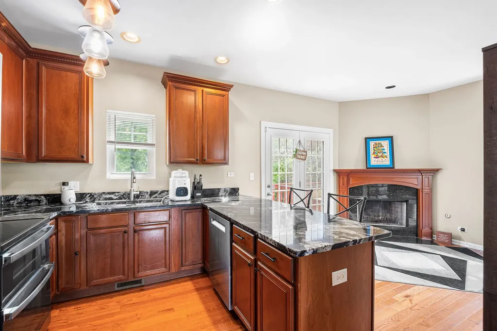 3845 North Milwaukee Avenue Chicago IL 60641