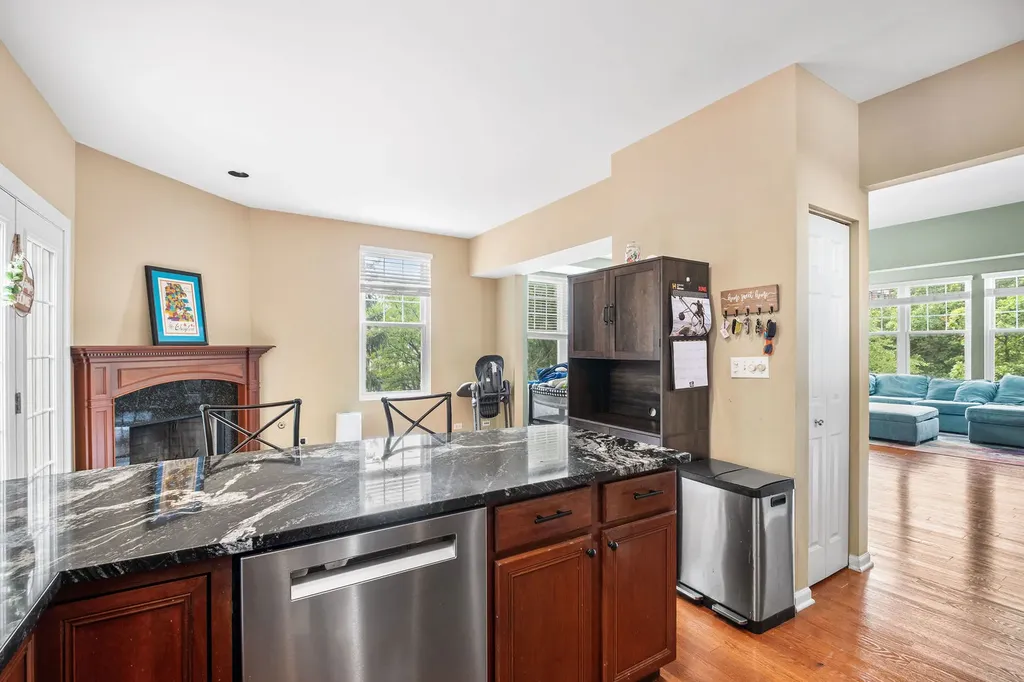 3845 North Milwaukee Avenue Chicago IL 60641