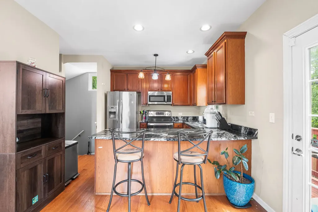 3845 North Milwaukee Avenue Chicago IL 60641