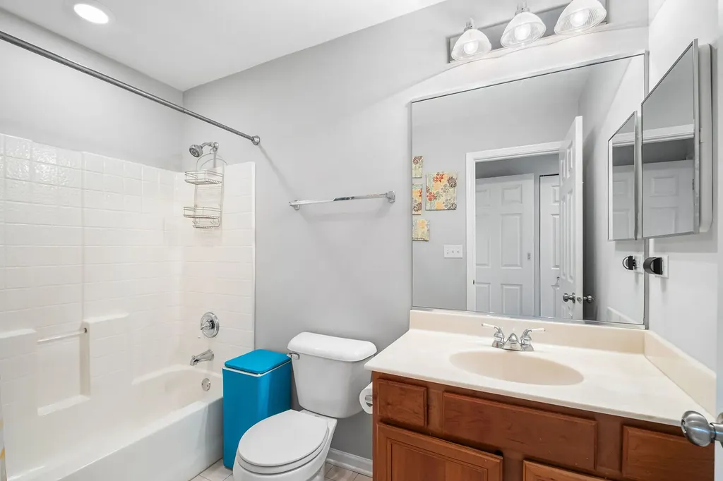 3845 North Milwaukee Avenue Chicago IL 60641