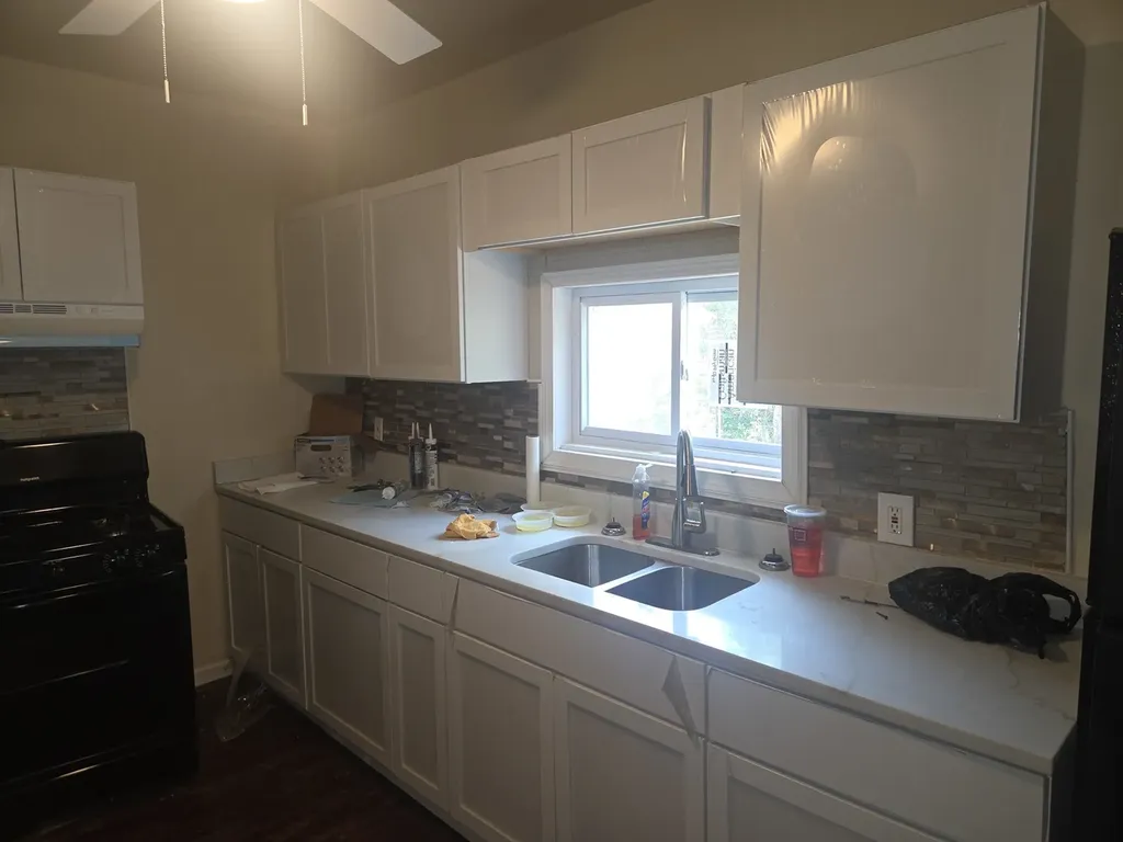 10507 South Lafayette Street Chicago IL 60628