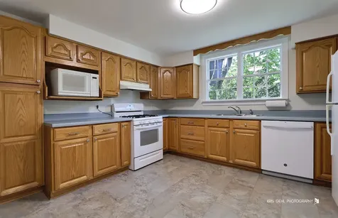 38690 North Green Bay Road Beach Park IL 60087