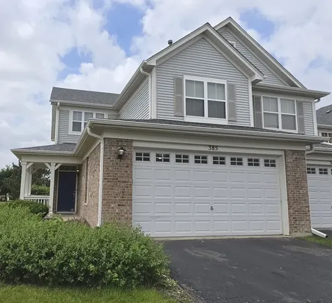 385 Bluegrass Parkway Oswego IL 60543