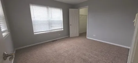 385 Bluegrass Parkway Oswego IL 60543