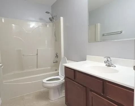 385 Bluegrass Parkway Oswego IL 60543