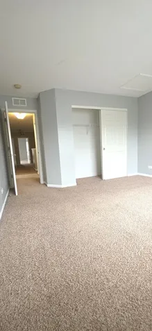 385 Bluegrass Parkway Oswego IL 60543