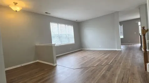385 Bluegrass Parkway Oswego IL 60543