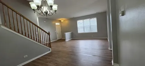 385 Bluegrass Parkway Oswego IL 60543
