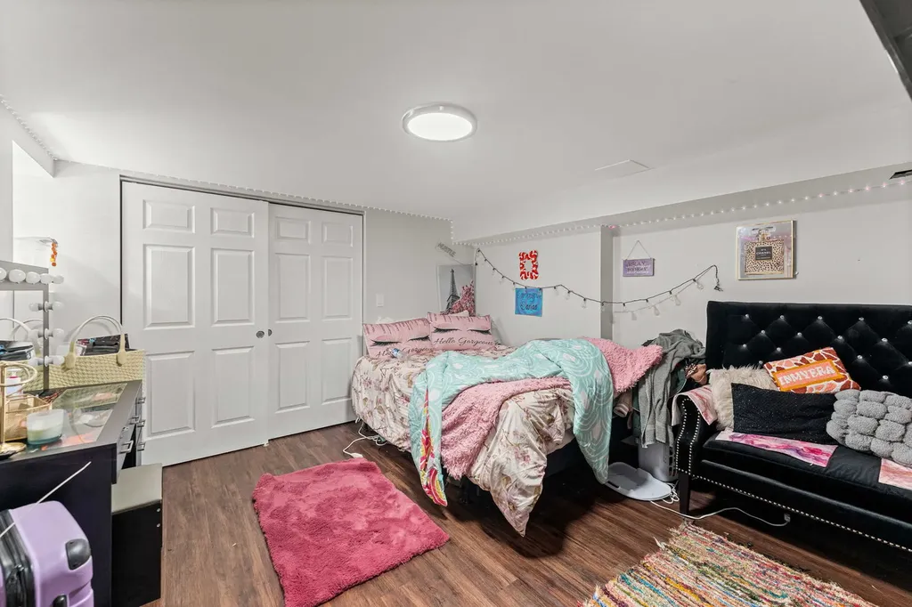 7651 South Cregier Avenue Chicago IL 60649