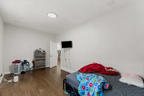 7651 South Cregier Avenue Chicago IL 60649