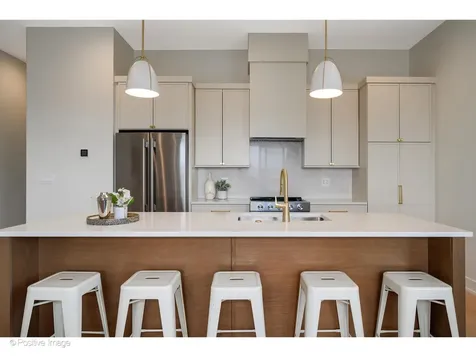 5340 North Lincoln Avenue Chicago IL 60625