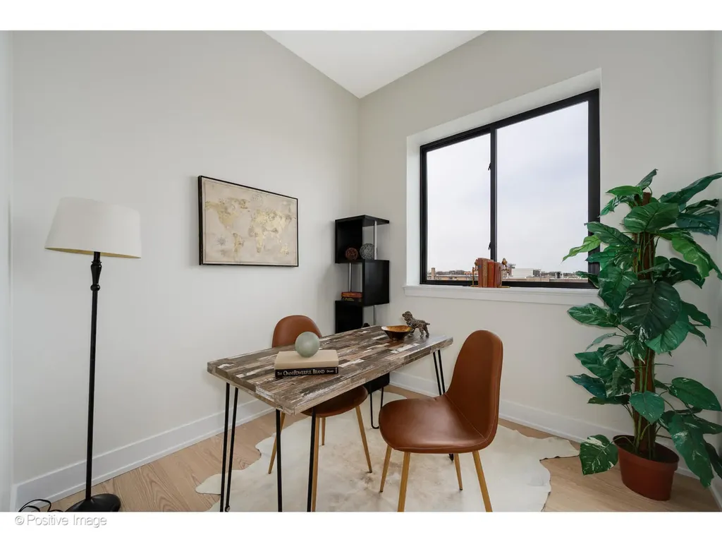 5340 North Lincoln Avenue Chicago IL 60625