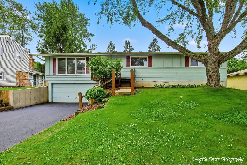 3013 Highland Drive Cary IL 60013