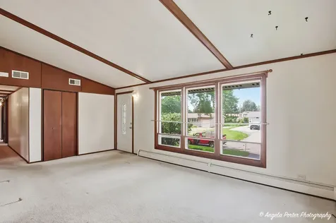 3013 Highland Drive Cary IL 60013
