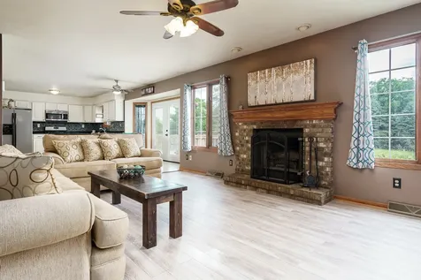 1082 Westridge Drive Rockford IL 61102