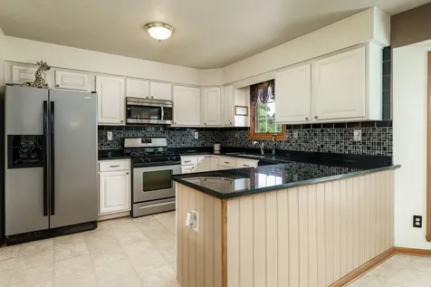 1082 Westridge Drive Rockford IL 61102