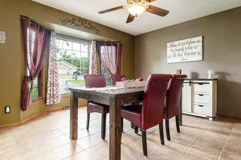 1082 Westridge Drive Rockford IL 61102