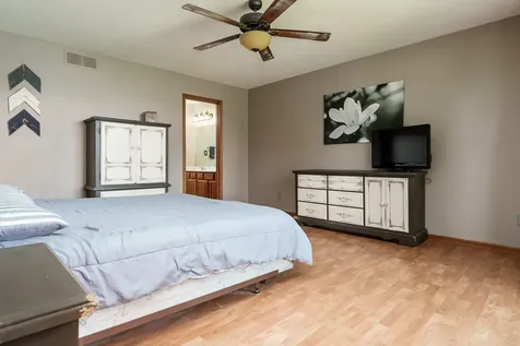 1082 Westridge Drive Rockford IL 61102
