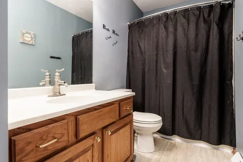 1082 Westridge Drive Rockford IL 61102