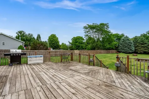 1082 Westridge Drive Rockford IL 61102