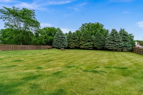 1082 Westridge Drive Rockford IL 61102
