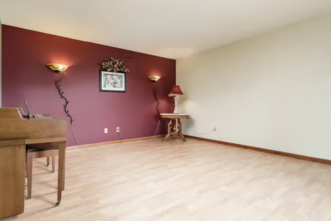 1082 Westridge Drive Rockford IL 61102