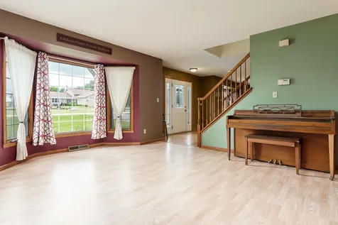 1082 Westridge Drive Rockford IL 61102