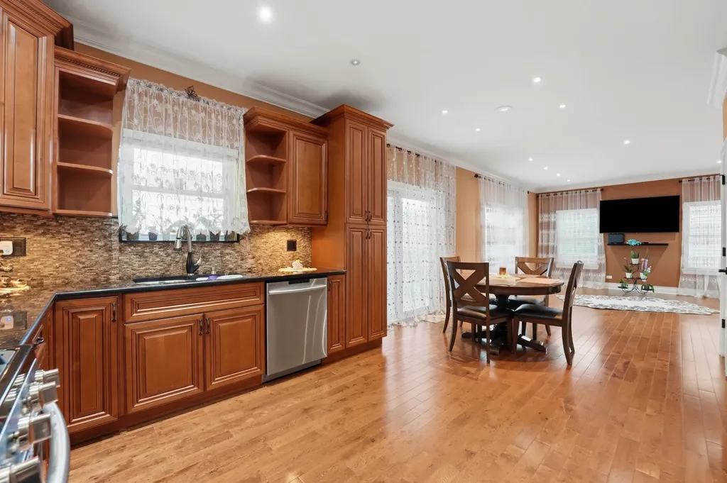 1065 Rosefield Lane Aurora IL 60504